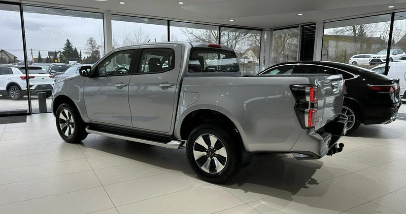 Isuzu D-Max cena 165900 przebieg: 7127, rok produkcji 2022 z Śrem małe 781